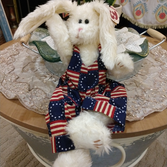 Ty Attic Treasure Collectible - 'Gloria' - Picture 4 of 4